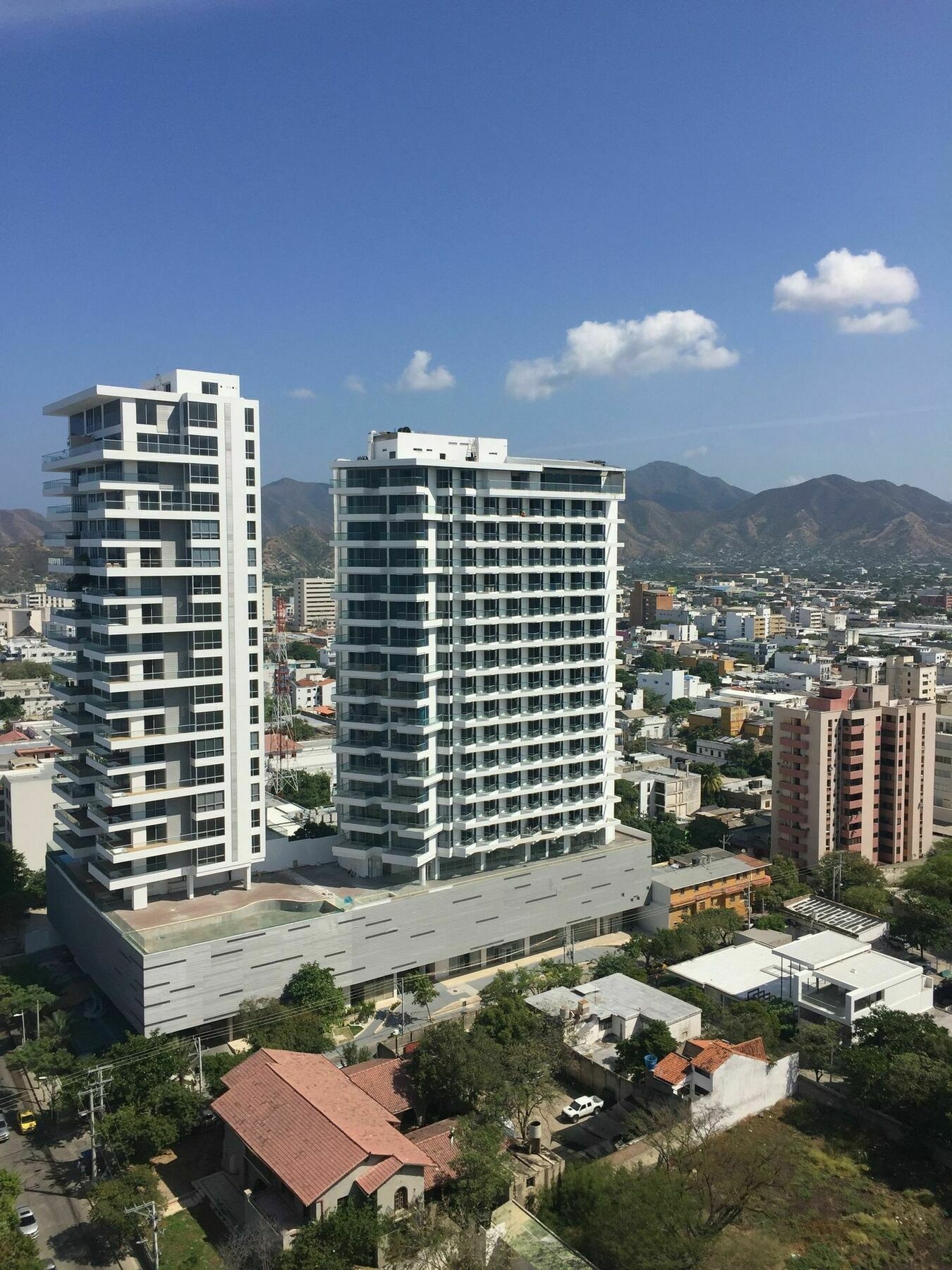 Ac Hotel By Marriott Santa Marta Kültér fotó